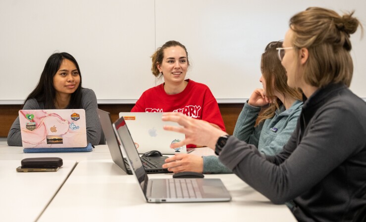 Students in a Computer Information Technology class