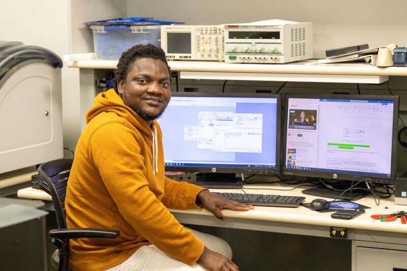 Electrical Engineering student lab assistant working in the STC.