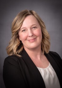 Portrait photo of Julie Moss.