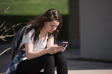 160421_studentcellphone_1.png
