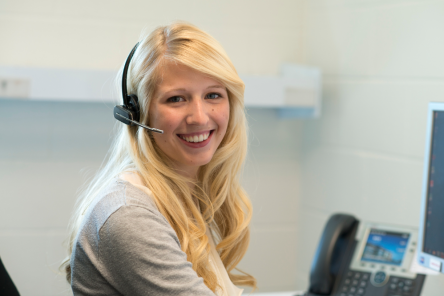Students help take calls at BYUI