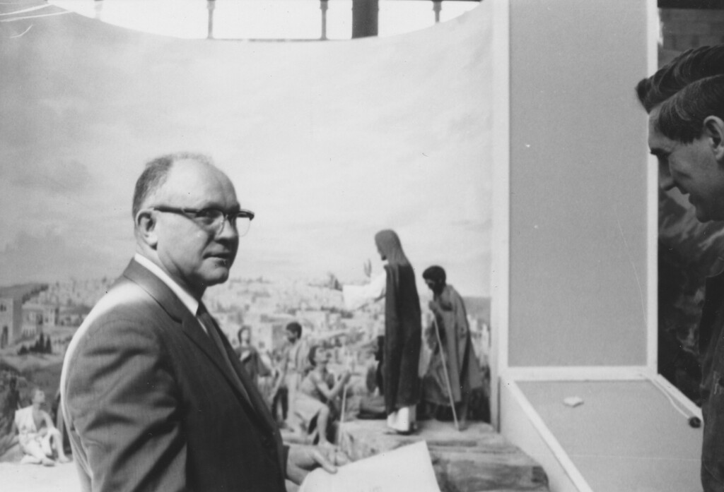 Elder Brockbank in front of Jesus Christ Diorama