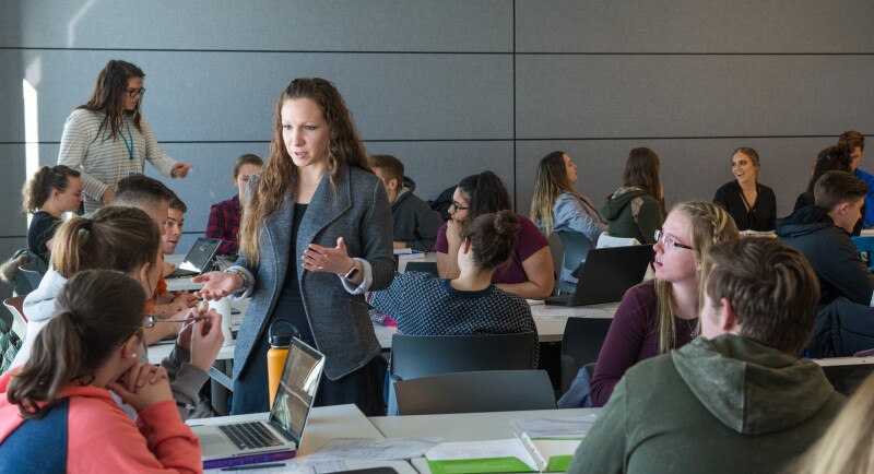 Amanda Christensen teaches Essentials of Human Nutrition. Mar 2018