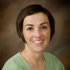 A portrait photo of Kristen Glenn