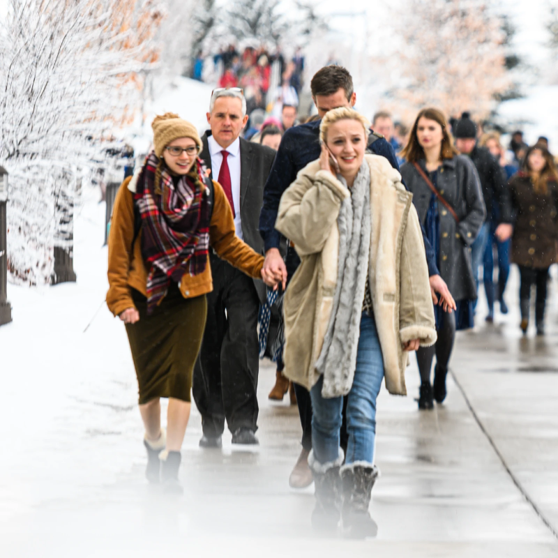 Students walking on campus in Winter Semester