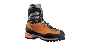 Mountaineering Boots.png