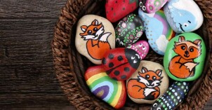 hand-painted-rock-ideas.jpg